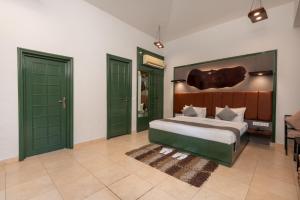 The Roar Resort