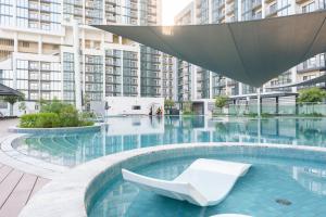 Free housekeeping visits during your stay - StayShort - Premium Meydan One Stay Perfect for 6 Guests