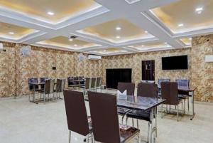 RROOMS Elite Hotel Jayati Oasis Inn