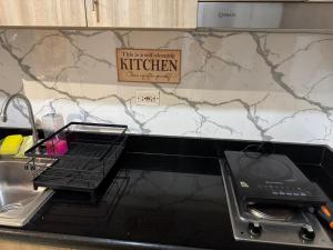 Shore 2 Residence Erlinda suite