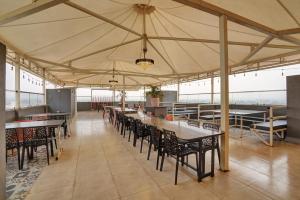 Utkarsh Hotel & Lodging