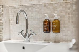 Luxury Rooftop Retreat in Zurich Old Town