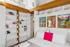 Luxury Rooftop Retreat in Zurich Old Town