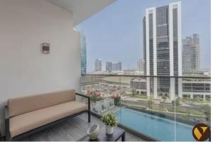 Vogue Vacation Homes, Downtown Mag 318 near Burj Khalifa and Dubai Mall, Studio Apartment with Balcony, Pool and City View, Access toAmenities