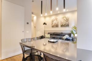 Darsena Contemporary Home - Spacious 2BR a few Steps from Centre