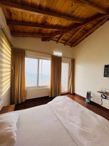 Mukteshwar Villa 5BHK w Scenic Mountain Views