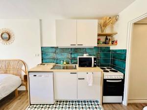 Palermo’ - Port dHyères Air-conditioned & Wifi