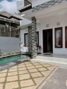 Casa de Popi-Balinese House 2BR with POOL Near Balangan Beach