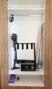 Modern Studio Near Cleveland Clinic & Galleria Mall