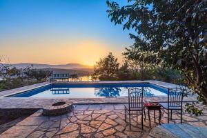 SaffronStays Lattitude By The Lake