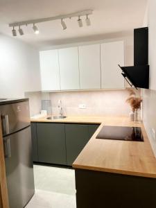 Pola Mokotowskie Apartment next to metro Station