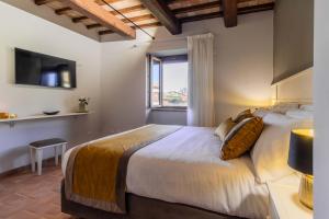 Tenuta Poggio Guiano by PosarelliVillas