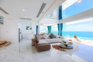 Breathtaking panoramic view room