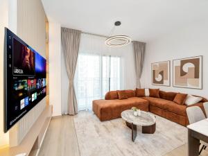 Elite Nest - Lux 2BR-Gym-Pool at Waters Edge - Yas Island