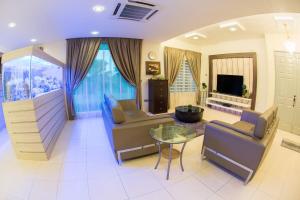 Ipoh Sky Pool Villa, 20 Pax with Kbox, Gym & BBQ