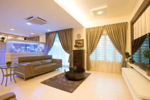 Ipoh Sky Pool Villa, 20 Pax with Kbox, Gym & BBQ