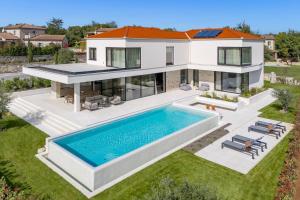 Villa Lavis by Istrialux