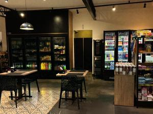 Luix Londrina Flat , 707, QS completo, c garagem