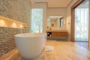 3BR Pool Villa at Anchan Flora with a Large Garden