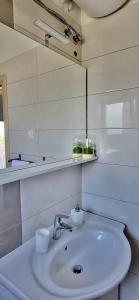 Blue Morning Apartments, Vrsi - by TA Leut Agency