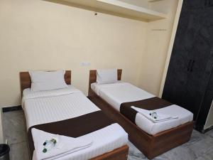 GT Empire Hotel Near Chennai Trade Centre