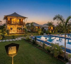Luxe Stayz Signature Pushkar