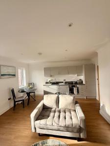 Brand New Fully Equipped Flat in Greater London