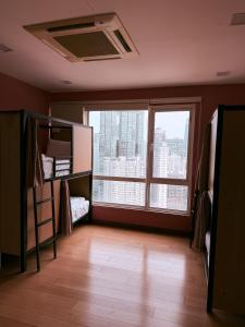 Poshpack Skyline Hostel