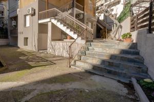 Meteora Rockside Lodge