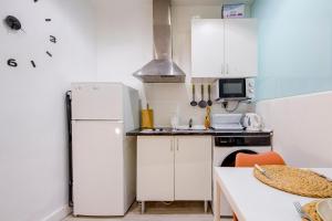 Private Embajadores Apartment