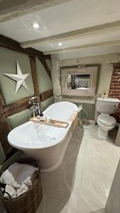 Spenford House 1640 listed house Idilic Location pub walking distance