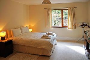 4 Bed in Inch oc-i183