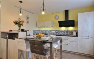 La Maison Bleue en Iroise - Randonnées GR34 - Plage 10 min à pieds - wifi, vélos VAE gratuits, jardin - Exposition plein Sud