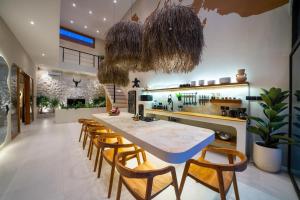 Villa Mirror 2 - Central Canggu, Echo Bech