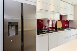 The Kensington End House