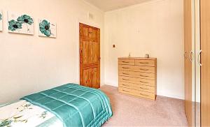 Cosy 2-Bed Villa