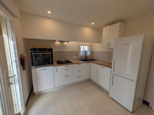 Grand appartement, 2 chambres et jardin