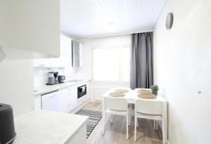 Spacious Apartment for 4