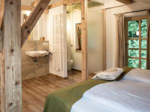 Apartment Luxuschalet - altes Bauernhaus mit private Spa by Interhome
