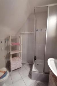 Apartment Ledig 92662 by Interhome