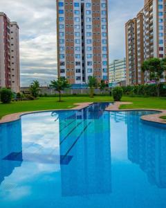 Enzi Heihgts & South park apartments