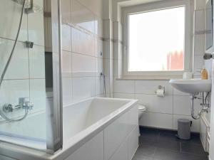 Apartment SAD154 by Interhome