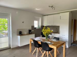 Apartment Moderne 3-Zimmer Maisonettewohnung in der Natur by Interhome