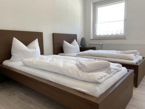 Apartment SAD151 Moderne Monteurwohnung mit Balkon by Interhome