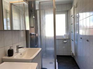 Apartment SAD151 Moderne Monteurwohnung mit Balkon by Interhome