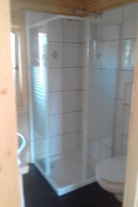 Holiday Home Blockhaus mit eigenem See by Interhome