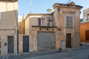 Brabara Holiday Home