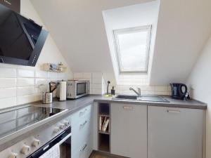 Apartment Urgemütliche Maisonnette Wohnung mit Klimaanlage by Interhome