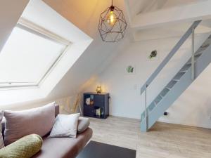Apartment Urgemütliche Maisonnette Wohnung mit Klimaanlage by Interhome