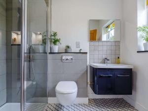 5 Bed in Lanner 65745